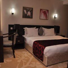 Golden Tulip Oniru Suites in Lagos, Nigeria from 95$, photos, reviews - zenhotels.com guestroom photo 2