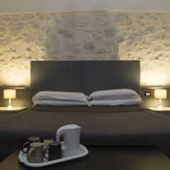 Отель Lakkios Residence B&B Сиракуза сейф в номере