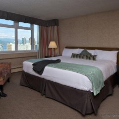 Отель Coast Plaza Hotel & Suites Канада, Ванкувер - отзывы, цены и фото номеров - забронировать отель Coast Plaza Hotel & Suites онлайн комната для гостей фото 4