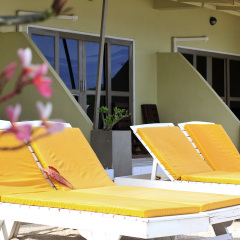 Отель Coral View Maehaad Serviced Apartment Таиланд, Мэй-Хаад-Бэй - отзывы, цены и фото номеров - забронировать отель Coral View Maehaad Serviced Apartment онлайн бассейн