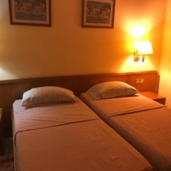Maple Leaf Hotel in Accra, Ghana from 101$, photos, reviews - zenhotels.com guestroom photo 5