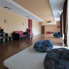 Апартаменты Two Bedroom Apartment with Large Balcony интерьер отеля