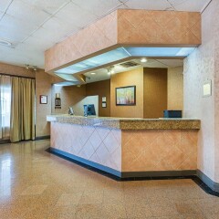 Отель Clarion Inn I-10 East at Beltway интерьер отеля фото 3