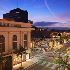 Luxe Hotel Rodeo Drive балкон