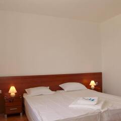 Отель Aparthotel Kasandra сейф в номере