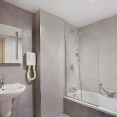 Отель The Plaza & Plaza Regency Hotels Мальта, Слима - 7 отзывов об отеле, цены и фото номеров - забронировать отель The Plaza & Plaza Regency Hotels онлайн ванная