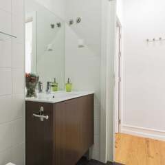 Отель Cozy Flat in the Heart of Alfama Португалия, Лиссабон - отзывы, цены и фото номеров - забронировать отель Cozy Flat in the Heart of Alfama онлайн ванная фото 2