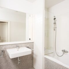 Отель Executive Suites Margareten by welcome2vienna Австрия, Вена - отзывы, цены и фото номеров - забронировать отель Executive Suites Margareten by welcome2vienna онлайн ванная фото 2