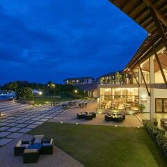Отель The Calm Resort & Spa фото 3