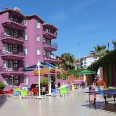 Rainbow Castle Hotel детские мероприятия фото 2
