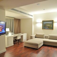 Гостиница Worldhotel Saltanat Almaty комната для гостей фото 4