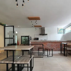 Отель Гостевой Дом Summer House Bed & Cafe Малайзия, Куала-Лумпур - отзывы, цены и фото номеров - забронировать отель Гостевой Дом Summer House Bed & Cafe онлайн с домашними животными