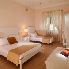 Отель Domus Liberius - Rome Town House Италия, Рим - 2 отзыва об отеле, цены и фото номеров - забронировать отель Domus Liberius - Rome Town House онлайн комната для гостей фото 4