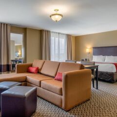 Отель Comfort Suites Sarasota - Siesta Key комната для гостей фото 2