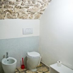 Отель Bari Backpackers 2.0 Бари ванная фото 2