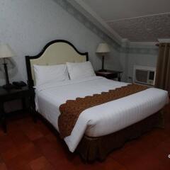Отель White Knight Hotel Intramuros Филиппины, Манила - 3 отзыва об отеле, цены и фото номеров - забронировать отель White Knight Hotel Intramuros онлайн комната для гостей фото 2