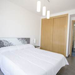 Отель Linnea Sol Apartments - Marholidays Испания, Ориуэла - отзывы, цены и фото номеров - забронировать отель Linnea Sol Apartments - Marholidays онлайн комната для гостей фото 3