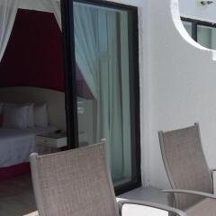 Отель Bel Air Collection Resort & Spa Cancun Мексика, Канкун - 2 отзыва об отеле, цены и фото номеров - забронировать отель Bel Air Collection Resort & Spa Cancun онлайн балкон