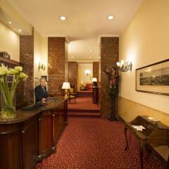 Napoleon Hotel интерьер отеля