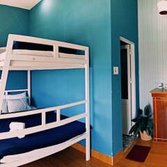 Отель Hai A Homestay Далат сейф в номере