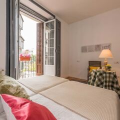 Отель Apartamentos Plaza Santa Ana Мадрид комната для гостей фото 4
