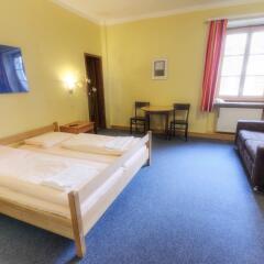 Euro Youth Hotel Munich Мюнхен комната для гостей