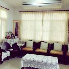 Отель Little Mango Lovely Home