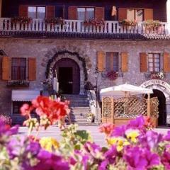Olympic Turismo Antico Borgo Hotel Монклассико