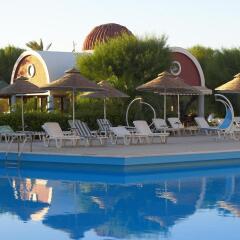 Отель Pegasos Beach бассейн