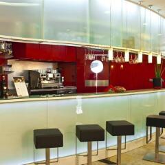 Отель CDH My One Hotel Bologna Италия, Болонья - 1 отзыв об отеле, цены и фото номеров - забронировать отель CDH My One Hotel Bologna онлайн гостиничный бар