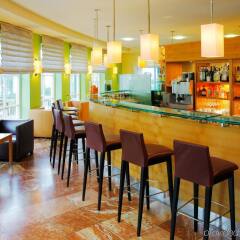 Отель ARCOTEL Castellani Salzburg гостиничный бар