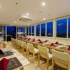 Silk Queen Grand Hotel питание