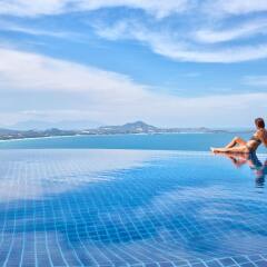 Отель Sandalwood Luxury Villas бассейн