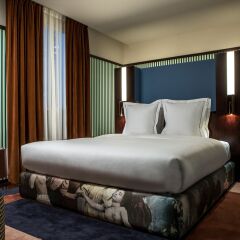 Hotel du Rond-Point des Champs Elysees комната для гостей