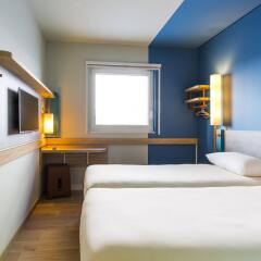 Отель ibis Styles Genève Palexpo Aéroport Hotel Швейцария, Ле-Гран-Саконекс - отзывы, цены и фото номеров - забронировать отель ibis Styles Genève Palexpo Aéroport Hotel онлайн комната для гостей фото 2
