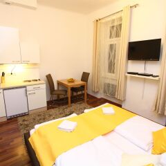 Отель Checkvienna – Apartment Friedrich-Kaiser-Gasse Австрия, Вена - отзывы, цены и фото номеров - забронировать отель Checkvienna – Apartment Friedrich-Kaiser-Gasse онлайн в номере фото 2