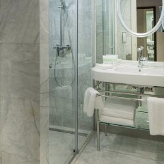 TITANIC Gendarmenmarkt Berlin in Berlin, Germany from 271$, photos, reviews - zenhotels.com bathroom