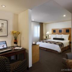 Отель Carlyle Inn фото 4