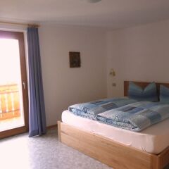 Отель Ferienwohnung Ortlerblick Маллес-Веноста бассейн