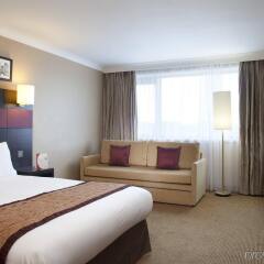 Отель Crowne Plaza Manchester Airport Великобритания, Манчестер - 1 отзыв об отеле, цены и фото номеров - забронировать отель Crowne Plaza Manchester Airport онлайн комната для гостей фото 5