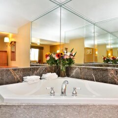 Отель Americas Best Value Inn - Alvarado Street Лос-Анджелес ванная фото 2