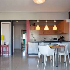 Отель Bright Central Apt in Athens в номере