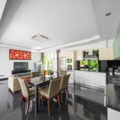 Отель Villas In Pattaya в номере фото 2