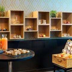 Отель Park Inn by Radisson Brussels Midi Бельгия, Брюссель - 5 отзывов об отеле, цены и фото номеров - забронировать отель Park Inn by Radisson Brussels Midi онлайн питание фото 2