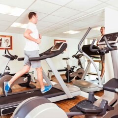Отель Novotel Gent Centrum Бельгия, Гент - 3 отзыва об отеле, цены и фото номеров - забронировать отель Novotel Gent Centrum онлайн фитнесс-зал