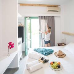 Апартаменты Mary Studios & Apartments комната для гостей фото 3