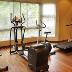 Отель Oakwood Park Hotels фитнесс-зал