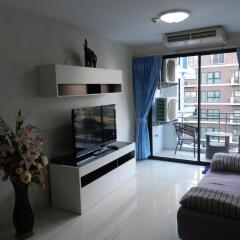 Апартаменты Apartments Friendly Neocondo Паттайя комната для гостей