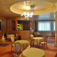 Hotel Pagoda Леньяно интерьер отеля фото 2