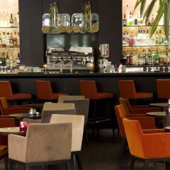 Отель Hilton Evian-les-Bains гостиничный бар